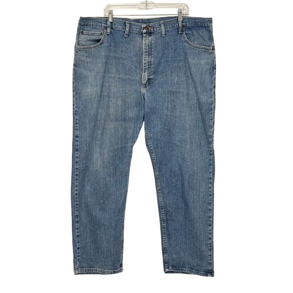 Wrangler Jeans Mens 44x28 Blue Authentic Relaxed Fit Straight Leg Denim Workwear